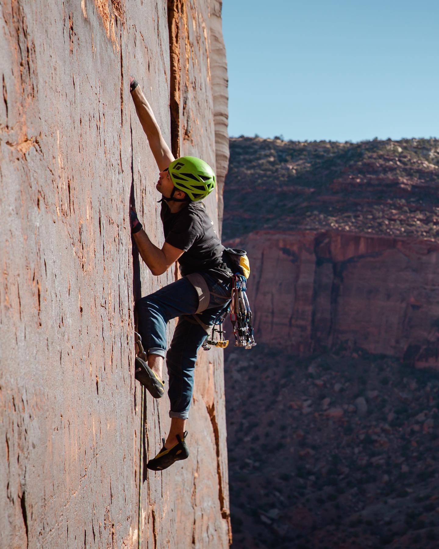 Colección Arneses Black Diamond para escalada México