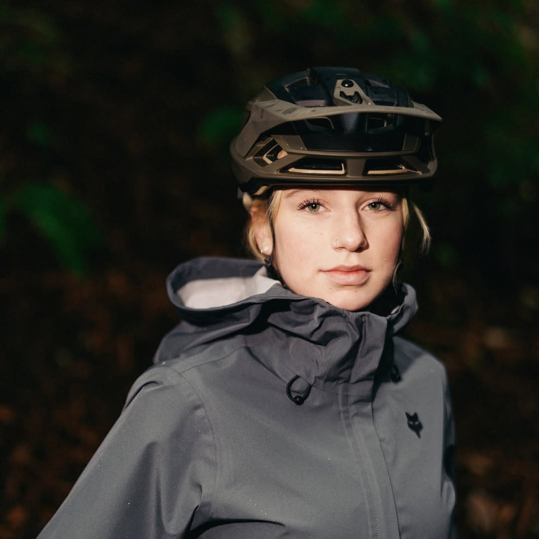 CHAMARRA IMPERMEABLE FOX MUJER